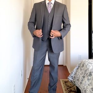 Pronto Uomo Grey Modern Fit 3-Piece Suit